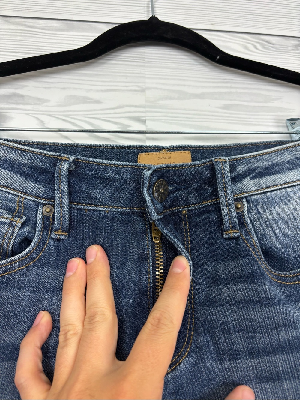 DRIFTWOOD Jackie embroidered high-rise jeans size 24 - Picture 3 of 7